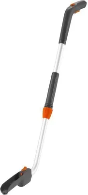 Immagine prodotto di Manico telescopico con ruote per cesoie da giardino a batteria GARDENA, regolabile da 74 a 96 cm, orientabile a 45°, compatibile con ClassicCut e ComfortCut Li
