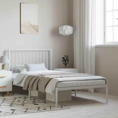 Immagine prodotto di Letto matrimoniale con struttura in metallo e testiera (100x200 cm)