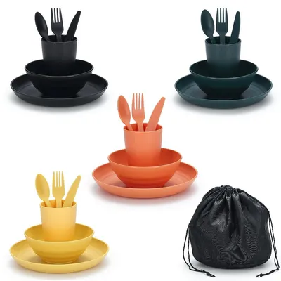 Image de Ensemble de vaisselle de camping pour 4 personnes, comprenant des assiettes, des gobelets et des couverts