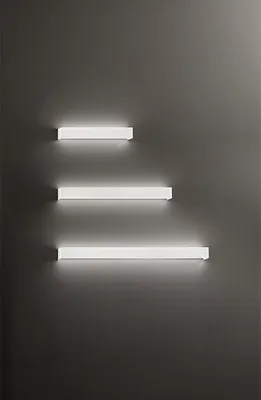 Obrázek produktu pro Hliníkové LED nástěnné svítidlo řady 8278, matně bílé, 20 W, 3000 K, moderní a štíhlý design pro elegantní osvětlení interiéru – Perenz