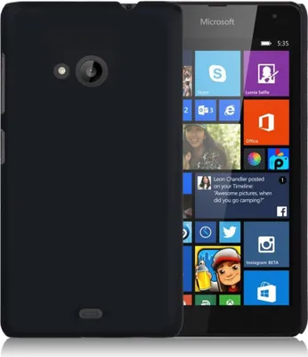 Produktbild von Microsoft Lumia 535 Schwarz mit er orangefarbener Hülle