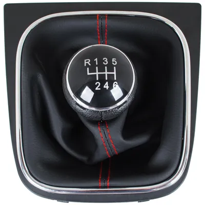 Obrázek produktu pro VW Golf V 03-08 hlavice řadicí páky + ČERNÁ manžeta řadicí páky s ČERVENOU nití a CHROMOVANÝM rámečkem 6-stupňová