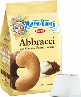 A bag of Mulino Bianco Abbracci cookies with cream and cocoa.