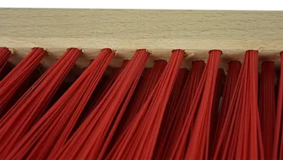 Immagine prodotto di Novaliv scopa da strada 80 cm I scopa con manico in legno I Elaston rosso I scopa industriale scopa da giardino scopa da cortile scopa con manico scopa da sala esterna scopa da terrazzo scopa da esterno
