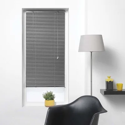 Produktbild von Unyqoos® Jalousie 60 x 130 cm – Gili Grau, 100% Aluminium, Lamellenjalousie mit Kippstab und Zugschnur, moderne Optik für Wohnräume