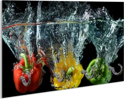Produktbild von Wallario Schlüsselbrett aus Glas, Motiv: Paprika-Mix - frische Paprika in rot, gelb und grün im Wasser, 30 x 20 cm mit 4 Haken