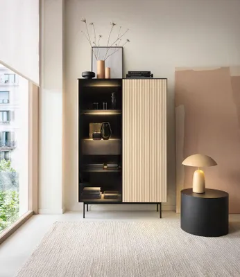 Produktbild von Vitrine – Glasvitrine – Vitrinenschrank – WTSZ107 – ORTA – Artisan Eiche – 163 cm – Modernes Design mit LED-Beleuchtung und Push-to-Open-System