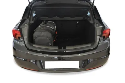 Produktbild von Opel Astra Hatchback 2015-2021 Kofferraumtaschen Set 4 Stk