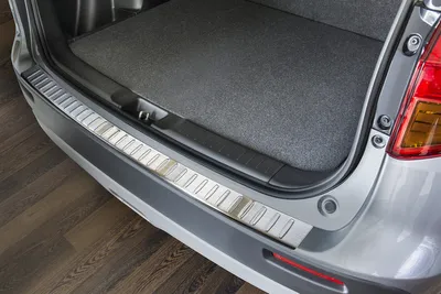 Zdjęcie produktu dla Osłona krawędzi bagażnika Suzuki Vitara 2015- (matowa)
