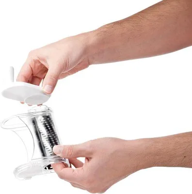 Produktbild von Famanu Parmesanreibe Set - modernes Kunststoffdesign