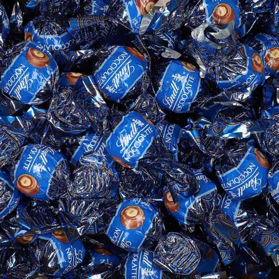 Produktbild von Lindt Kugeln Nocchiolatte 3kg