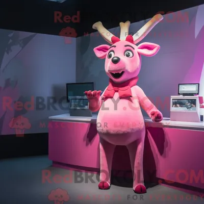 Productafbeelding van Mascottefiguur REDBROKOLY van een roze rendier gekleed met een minirok en stropdassen