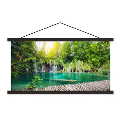 Produktbild von MuchoWow® Textilposter Brücke - Wasserfall - Natur 90x45 cm mit schwarzem Rahmen - Klemmleisten