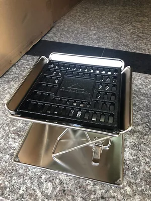 Produktbild von Gusseisen Kohlenbett Holzkohle Grillrost 8.2x8.25" T-210 - Für Camping