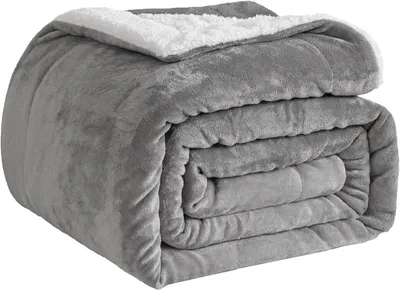 Zdjęcie produktu dla Koc polarowy 200x230 cm, Sherpa, szary, na sofę i łóżko, 440 GSM