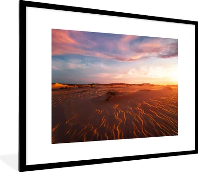 Produktbild von MuchoWow® Gerahmtes Poster Sand - Landschaft - Himmel - Wüste 80x60 cm - Poster mit Schwarzem Bilderrahmen Wandposter Rahmen Foto Bilder - Schlafzimmer-Dekorationen - Fotoposter