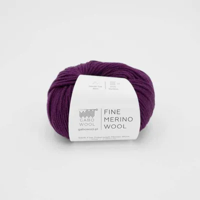 Produktbild von Gabo Wool Feine Wolle Pflaume - Weich, Leicht, Maschinenwaschbar