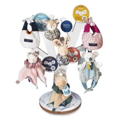Productafbeelding van Doudou Houten ophangrek voor speelgoed - boom, 80 cm