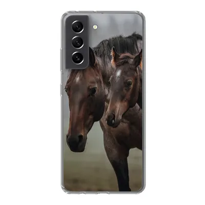 Produktbild von MuchoWow® Handyhülle Schutzhülle Hülle für Samsung Galaxy S21 FE Pferde - Nebel - Landschaft Silikon Softcase Handy Hülle - Mobiltelefonhülle