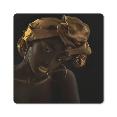 Produktbild von MuchoWow® Mauspad Mousepad Frauen - Kopftuch - Gold - Luxus 20x20 cm - Mousepads - Maus Mat - Pad - Mausunterlage - Desk Mat - Bureauartikeln