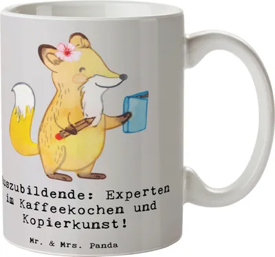 Produktbild von Mr. & Mrs. Panda Trinkbecher Auszubildende Kaffeekünstler - Grau Pastell - Geschenk, kaffeebecher keramik, Ausbildungsverlauf, Geschenktasse, Beruf, Tasse, Dekotasse
