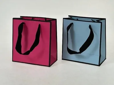 Immagine prodotto di Bustina regalo 15x14x7 cm MIX - ADAR