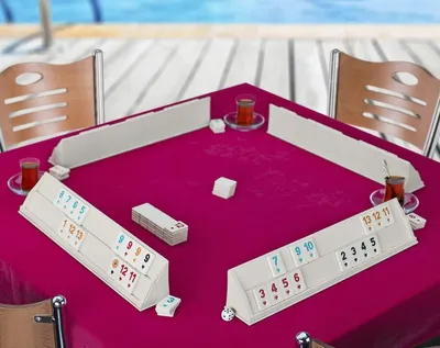 Image de Rummy Okey en plastique avec des pions en mélaminine, jeux de pions