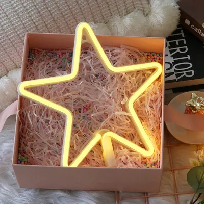 Immagine prodotto di Insegna al neon a LED Stella Gialla 28,5x28,5 cm - Decorazione natalizia Luce da parete - Alimentazione USB e a batteria