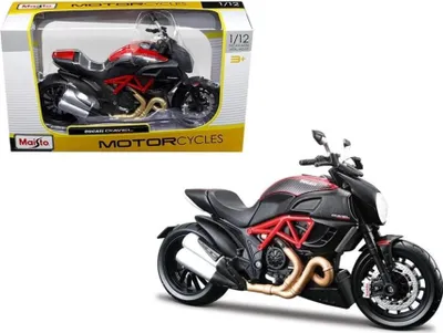 Zdjęcie produktu dla Maisto - Motocykl Ducati Diavel Carbon 1:12