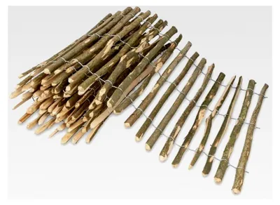 Produktbild von 5m Staketenzaun aus Haselnuss 60cm Höhe mit natürlicher Rinde 3-4cm Gartenzaun