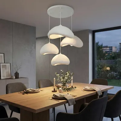 Produktbild von Opviq, Hochwertiger Kronleuchter, Metallkörper, Fiberglas-Kappe, 3 Größen (30x21x16 cm, 42x37x22 cm, 52x40x26 cm), höhenverstellbar (50-110 cm), modern, weiß, E27, IP20.