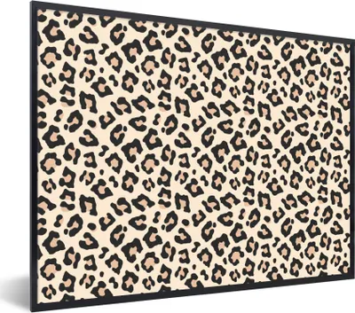 Produktbild von MuchoWow® Gerahmtes Poster Pantherdruck - Weiß - Rosa 40x30 cm - Poster mit Schwarzem Bilderrahmen Wandposter Rahmen Foto Bilder - Kunstposter - Wanddekorationen