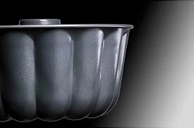 Produktbild von Famanu Gugelhupf Backform mit Antihaftbeschichtung - 24 cm, Runde Turbanform