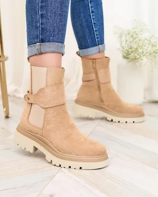 Produktbild von Royalfashion Hellbraune Damenstiefel mit Zierriemen Doasa, Größe 39