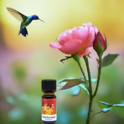 Produktbild von Rosenbouquet Parfümöl – Eleganter Rosenduft für eine blühende Atmosphäre, 10 ml