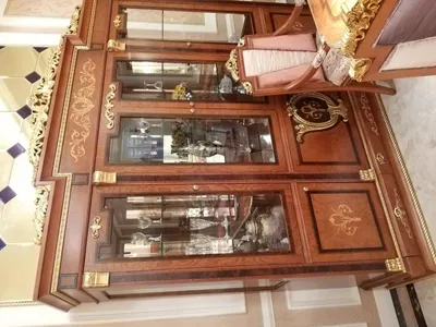 Produktbild von Vitrine Schrank Vitrinen Wohnzimmer Schränke Design Barock Rokoko Neu Anrichte