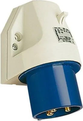 Obrázek produktu pro Zástrčka nástěnného zařízení 32A 3P 230V 6h IP44 - Montovaná CEE-zástrčka 32A 3p 6h 630306