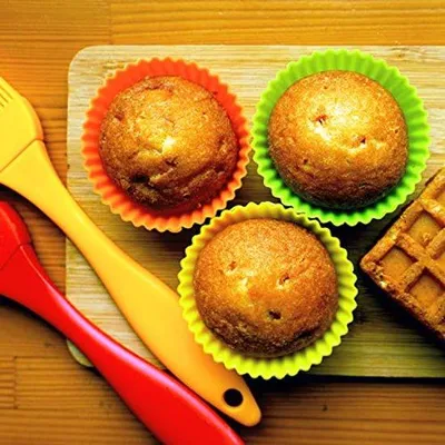 Produktbild von Famanu Muffinförmchen und Cupcakeformen - Wiederverwendbar, Antihaft und Spülmaschinenfest (12 Stück)