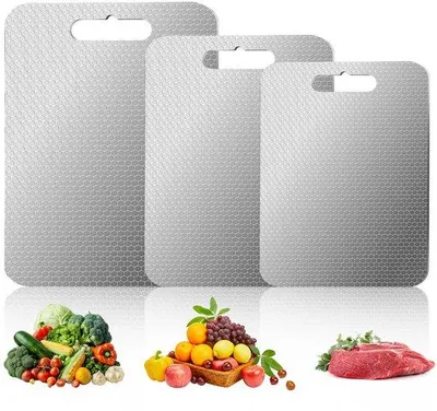 Zdjęcie produktu dla Zestaw desek do krojenia ze stali nierdzewnej Unyqoos® (3 sztuki) – dwustronna konstrukcja, stal nierdzewna 304, higieniczna, odporna na zarysowania i plamy, idealna do kuchni i użytku na zewnątrz