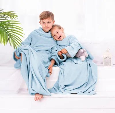 Produktbild von Ärmeldecke Lazykids für Kinder - Kuscheldecke mit Ärmeln, Farbe:Baby blue