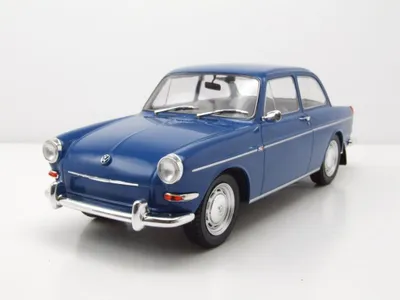 Produktbild von VW 1500 S Typ 3 1963 dunkelblau Modellauto 1:18 MCG
