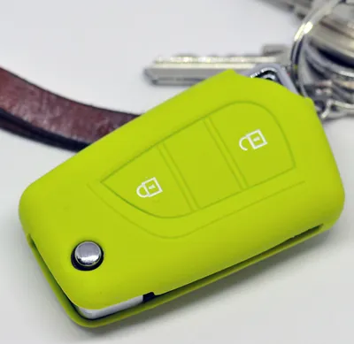Produktbild von Auto Schlüssel Hülle Silikon Schutz Cover Apfelgrün kompatibel mit Toyota Aygo Citroen C1 Peugeot 108 2 Tasten Klappschlüssel