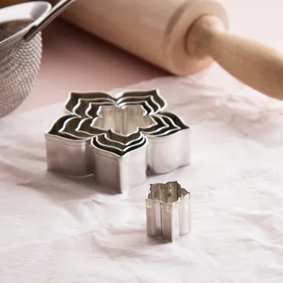 Produktbild von Lilie Blume Ausstecher Set 5pcs CZ