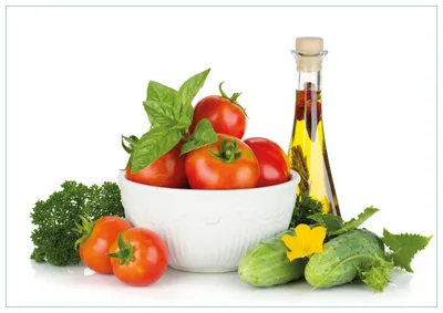 Produktbild von Wallario Premium Glasbild, freischwebende Optik, kräftige Farben, Größe 100 x 70 cm Motiv Frische Salatzutaten mit Kräuter-Öl - Tomaten, Gurke, Petersilie
