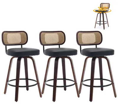 Immagine prodotto di Set di 3 sgabelli da bar girevoli, con schienale in rattan, seduta in ecopelle e poggiapiedi, colore nero