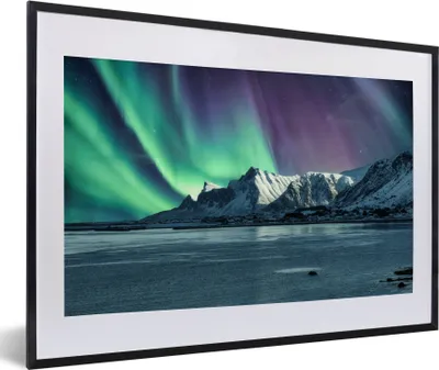 Produktbild von MuchoWow® MuchoWow® Gerahmtes Poster Nordlichter - Schnee - Norwegen 60x40 cm - Poster mit zchwarzem Bilderrahmen - Schlafzimmer - Plakat in Rahmen - Drucken