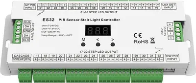 Produktbild von ES32 Treppenbeleuchtungs-Controller mit PIR-Sensor – 32-Kanal LED-Steuerung, 5–24 V DC, automatische Bewegungserkennung