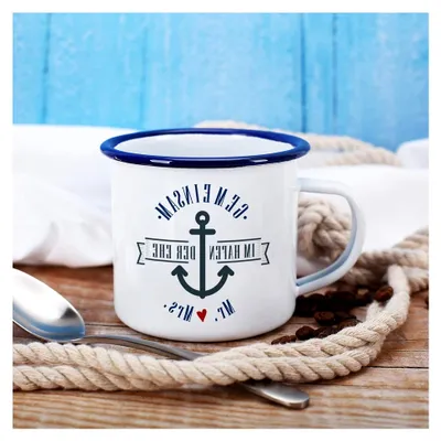 Produktbild von Hochzeitsgeschenk Emaille Tassen Set mit Namen der Liebenden Hafen der Ehe