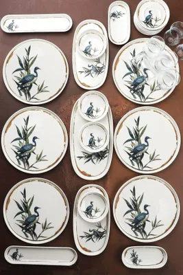 Produktbild von Hermia Concept, Frühstücksset (29 Teile), 100% Porzellan, inkl. 6 Teller (24 cm), 6 Teetassen & Untertassen, 4 Schalen (10x10 cm), spülmaschinen- und mikrowellenfest, ideal für jeden Anlass.