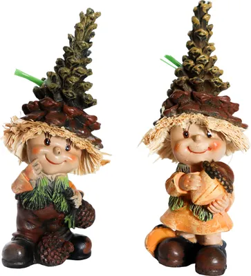 Two gnome figurines with pinecone hats and straw hair, holding pinecones.
